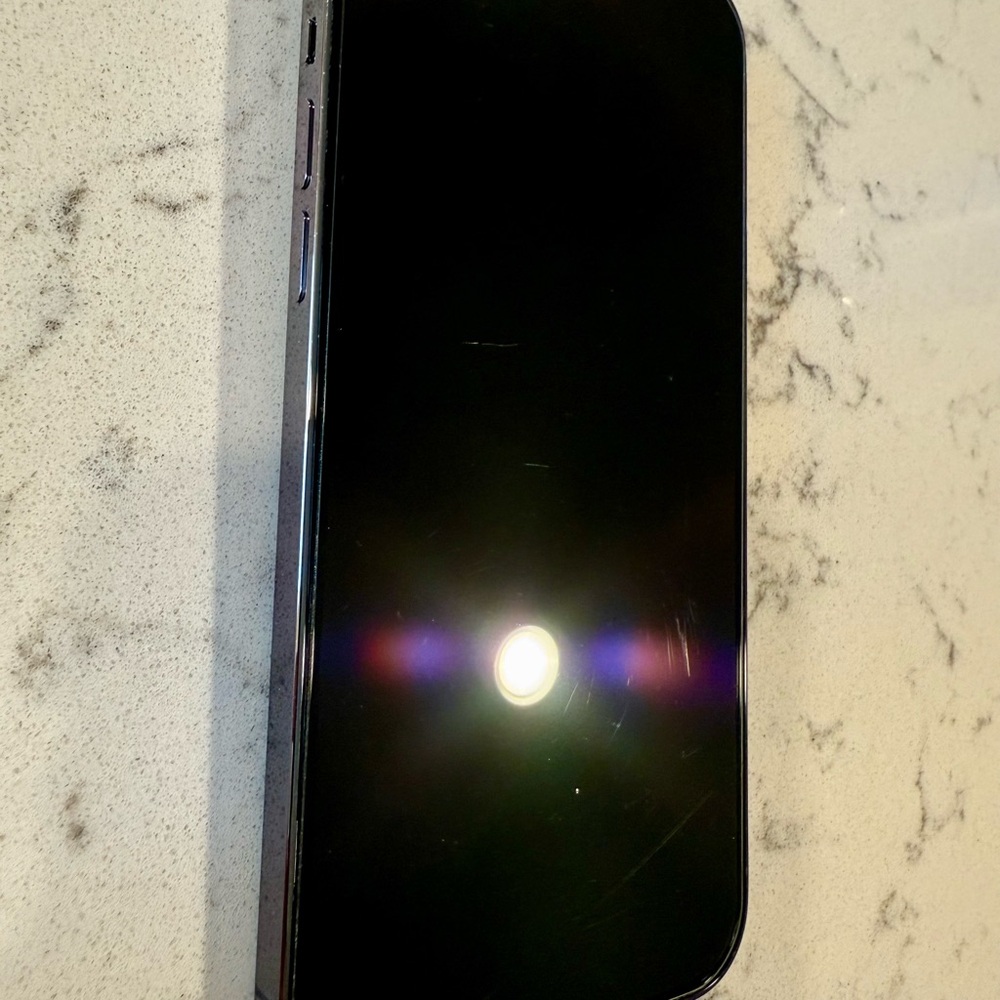 Apple iPhone in Deep Purple with Case - Picture 5 of 13